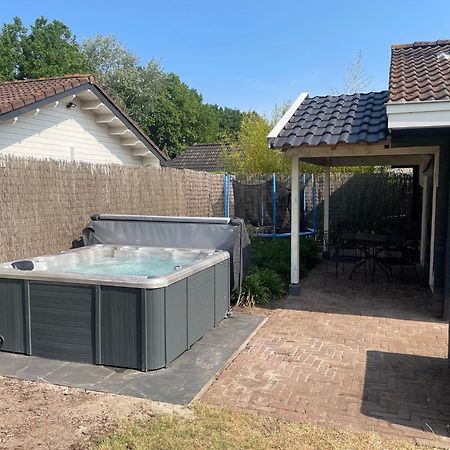 De Genten 1, Vakantiewoning Met Jacuzzi Ермело Екстер'єр фото